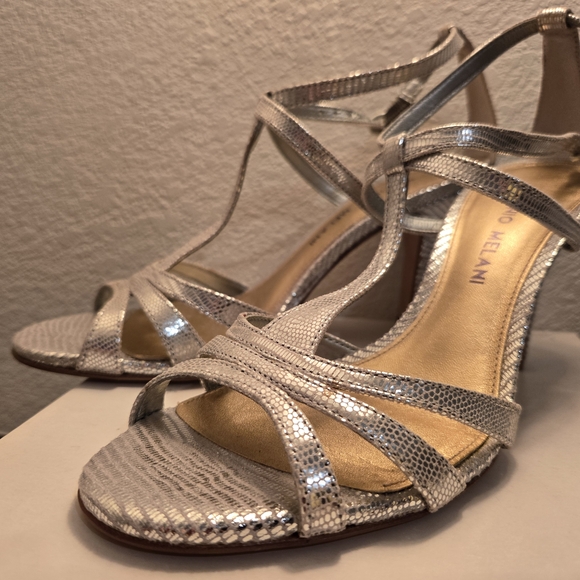 Antonio Melani Silver Strappy Heels - Picture 1 of 4